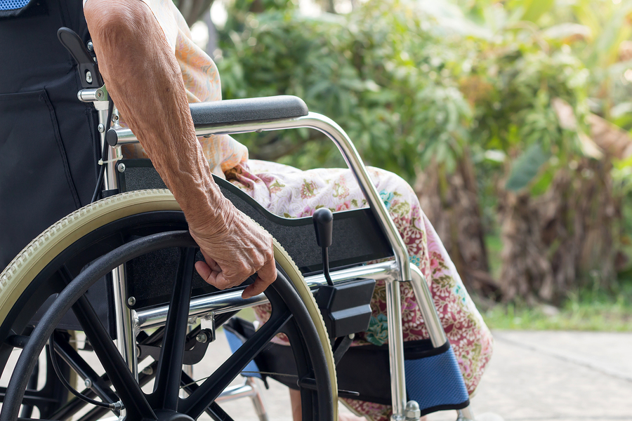 Things You Must Know While Buying a Wheel Chair Lift