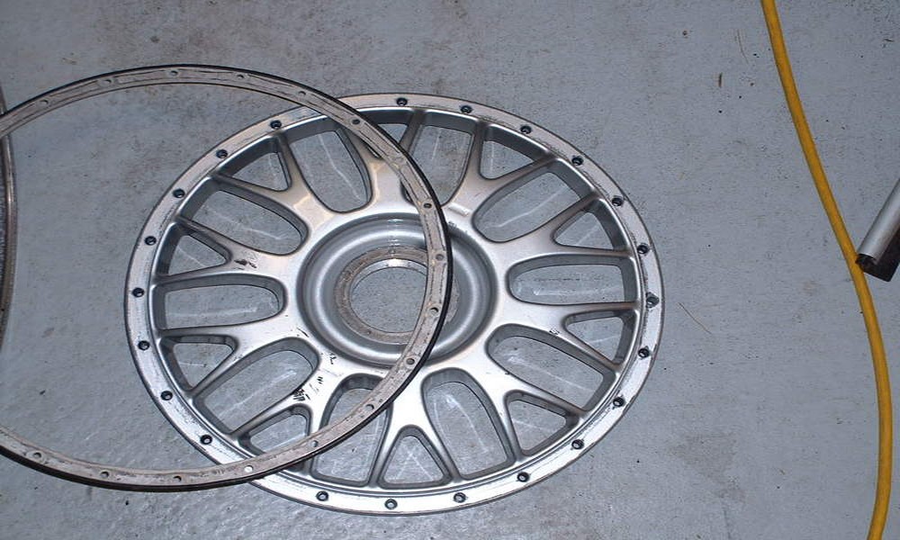 Beyond the Basketweave: Decoding Bolts, Offsets, and Specs for BBS 3-Piece Legends