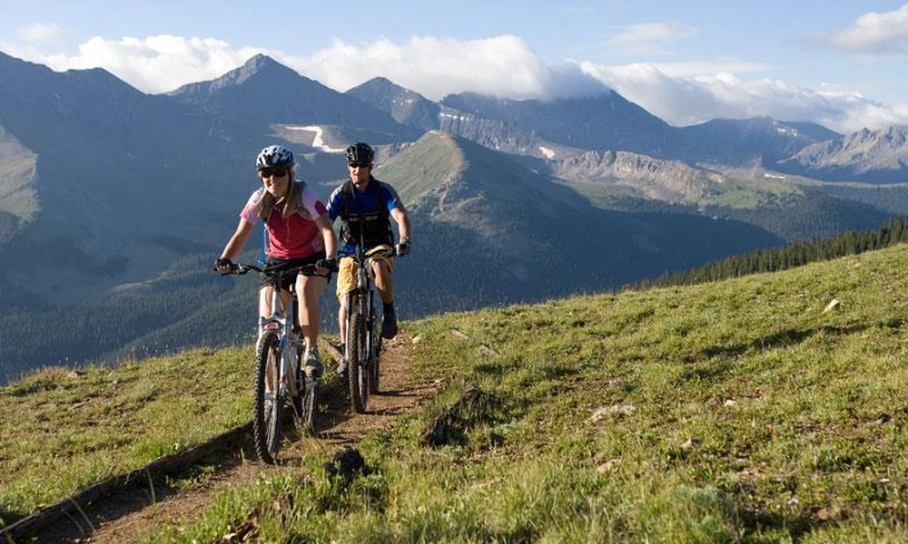 What to Consider When Planning a Day of Mountain Biking With a Bike Rental in Breckenridge